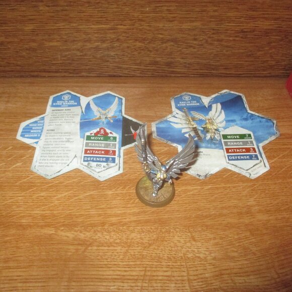 Heroscape Raelin the Kyrie Warrior Figure / Miniature with Card plus bonus card - Picture 1 of 5